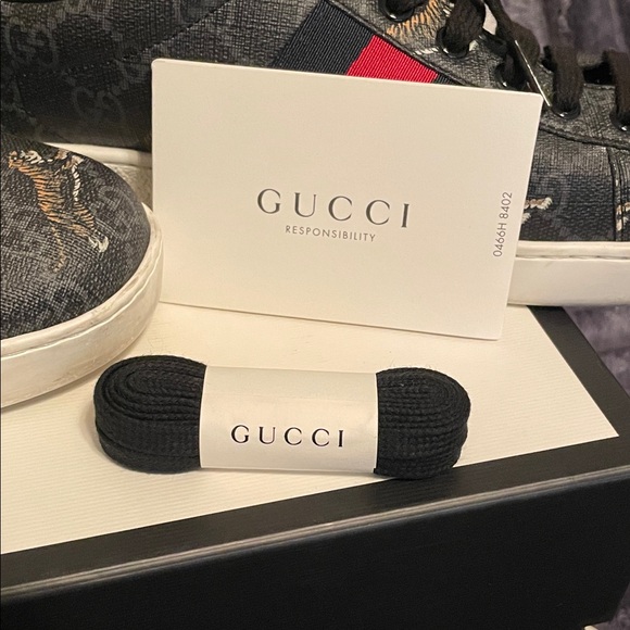 Gucci Men's Black Sneakers with Red Stripe - Picture 7 of 12